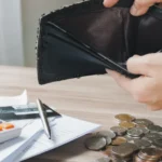 Gelir yetmiyor, konut umudu azalıyor konulu temsili editoryal görsel