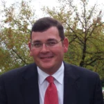 Daniel Andrews’un 134 bin dolarlık heykeli iptal edildi.