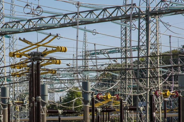 Enerji faturalarında bir milyar dolarlık indirim çağrısı.