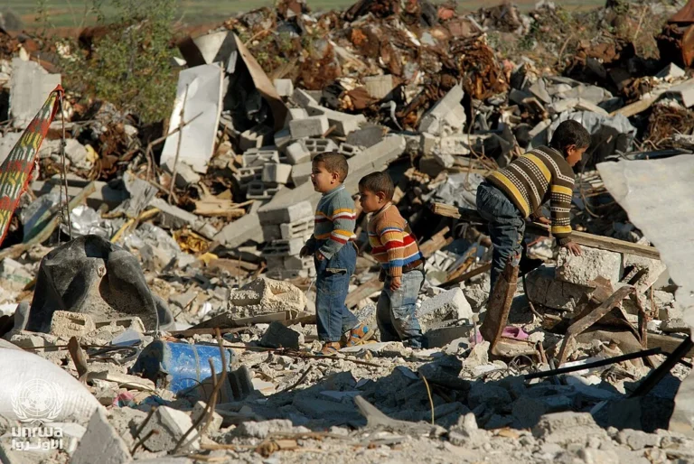 Gazze ve Batı Şeria’da saldırılar: 8 Filistinli hayatını kaybetti.