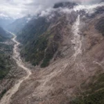 Nepal felaketinin dev izi uzaydan görüntülendi.