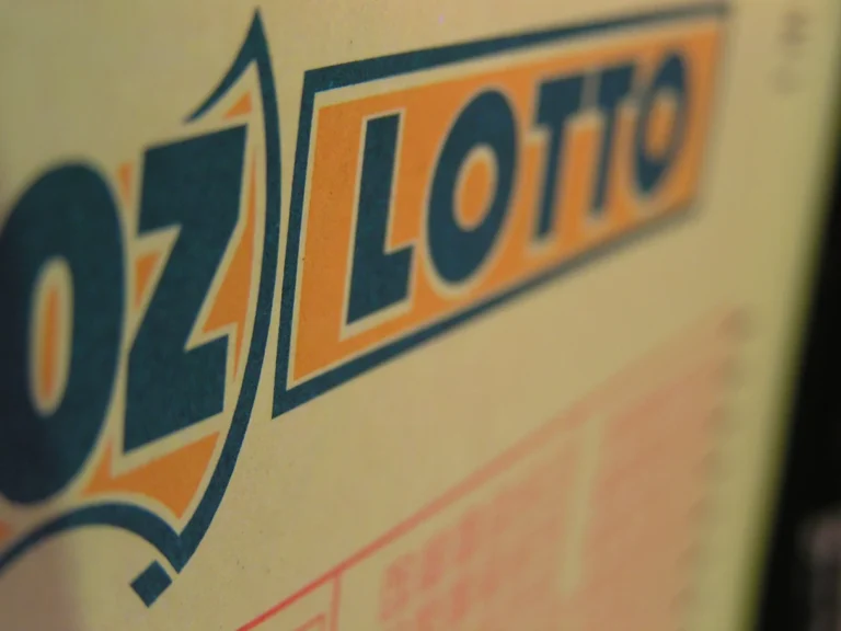 Oz Lotto’da iki talihliye 20’şer milyon dolar.