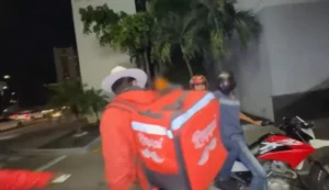Canlı yayındaki fenomene kurşun yağdı.
