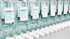 COVID aşısında ücretsiz erişim daralıyor: 1 Ekim’de yeni sistem.
