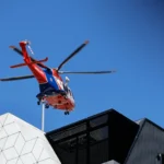 Acil hastalar için helikopterden ambulansa zorunlu aktarma.