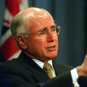 John Howard’dan göç yasağına itiraz: Terör böyle önlenmez