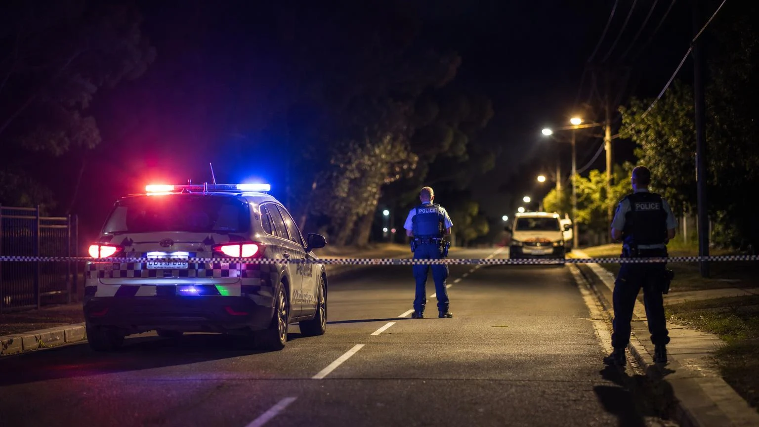 NSW’de gece yarısı bıçaklı saldırı: Bir kişi ağır yaralı.