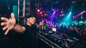 Perth’in tanınmış DJ’i Andrei Mazandarani hayatını kaybetti