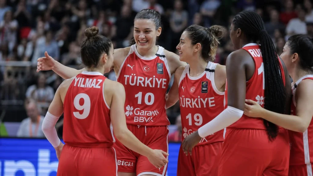Potanın Perileri bugün Avustralya karşısında.