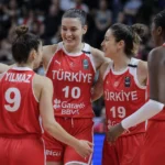 Potanın Perileri bugün Avustralya karşısında.