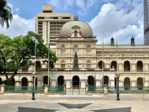 Queensland çocuk destek programına hâlâ imza atmadı