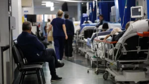 Sidney’de acil servis alarmı: Hasta 23 saat sandalye bekledi