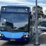 Sydney otobüsünde 13 yaşındaki Müslüman öğrenciye saldırı.