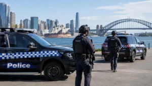 Sydney’de silahlı polis birimi sokak eğitimine hazırlanıyor