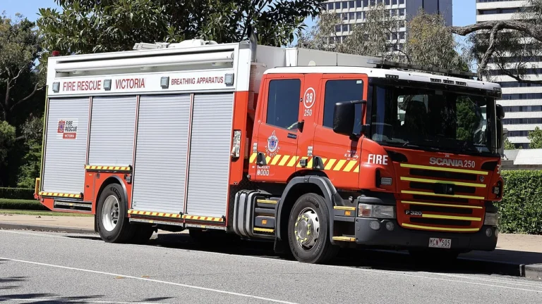 Fire Rescue Victoria itfaiye aracı, Aralık 2025 arşiv fotoğrafı. S5A-0043 / Wikimedia Commons, CC.